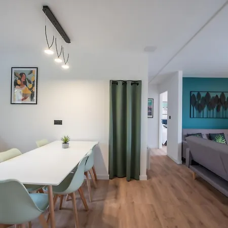 Maison Moderne & Lumineuse * Salies-de-Béarn